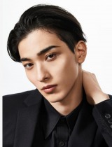 NARS �N�b�V�����t�@���f�[�V�����̃L�[�r�W���A���ɓo�ꂵ�����l���� 