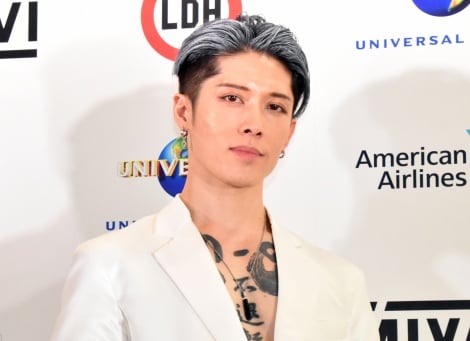 Miyavi 0歳長男の キメ顔 公開 そっくり イケメンな赤ちゃん Oricon News