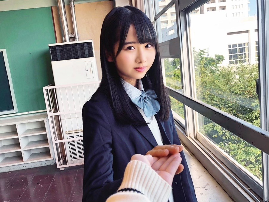 推しカバー『上村ひなの』日向坂46写真集 日向撮 VOL.01