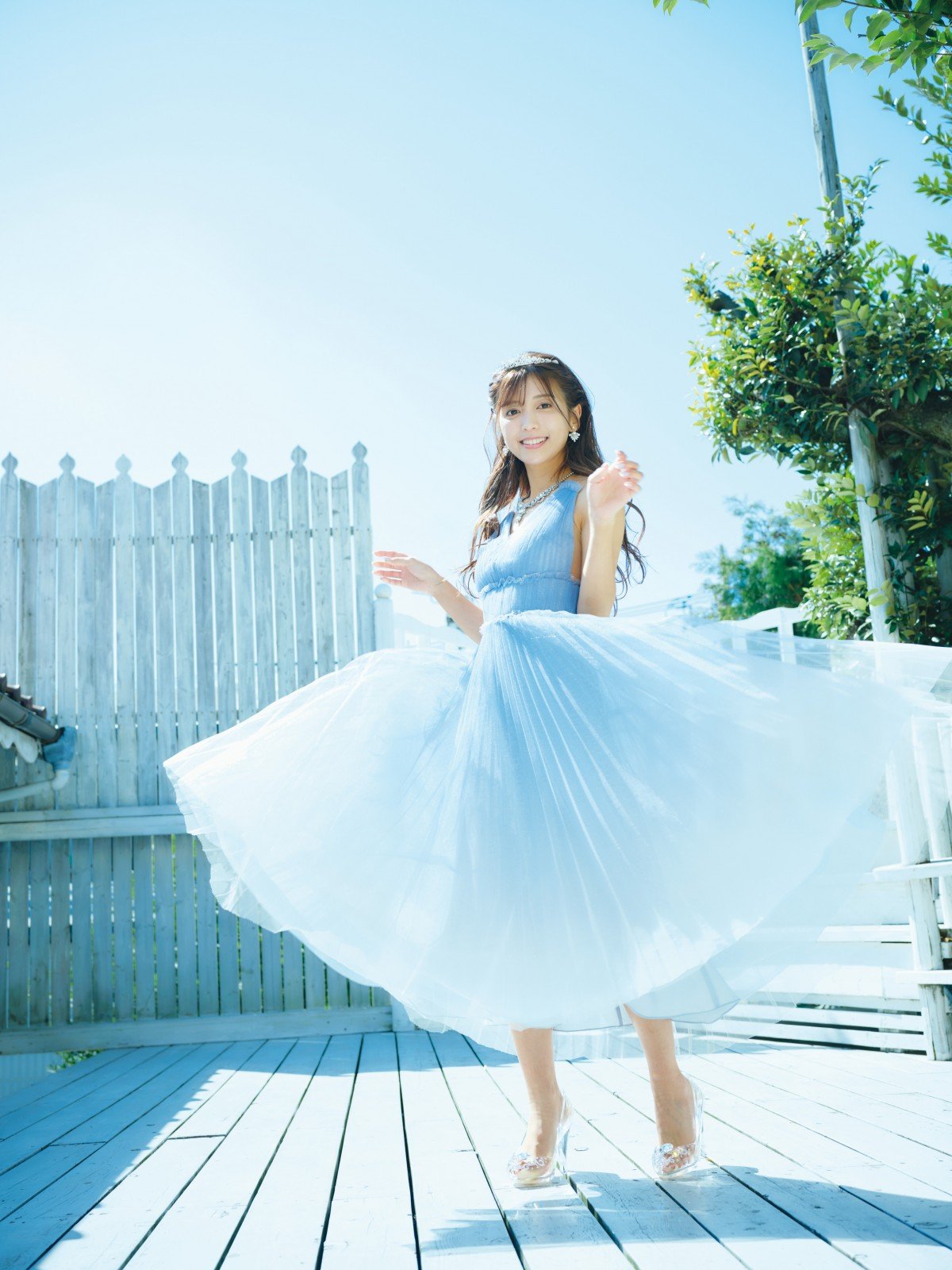 画像・写真 | 人気YouTuberゆん、ガラスの靴でグラビアデビュー 部屋着