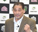 �g�r���ҁh�J�ÉḮA6�E6��SSA�Ńv�����X���A�� ���E���E�v�����X�p�̋`�������� 