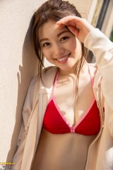 女子高生ミスコン」準グランプリ・萩田帆風、“背伸びした”18歳のビキニ披露 | ORICON NEWS