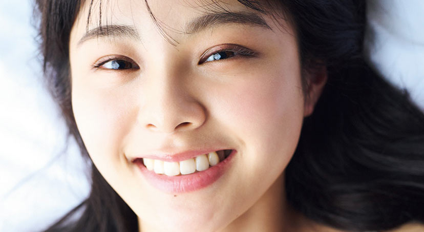 NGT48本間日陽、初挑戦“ランジェリーカット”解禁 ピュアな笑顔で爽やか