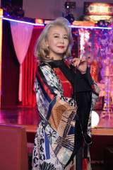 ���z�q�A�g�������R���t�B�f���X�}���h���ɋN�p �w�`�[���l���V�X�x�Ō�̐V�����o�[ 