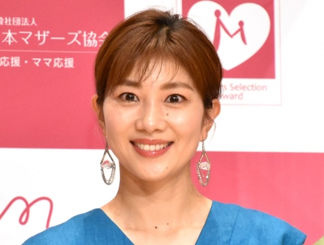 潮田玲子 娘と顔出し親子ショット 笑顔が素敵 お子ちゃま可愛い過ぎる Oricon News