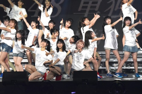 w17LIVE presents AKB48 15th Anniversary LIVE AKB48PƃRT[g `DȂ΍Dƌ`x (C)ORICON NewS inc. 