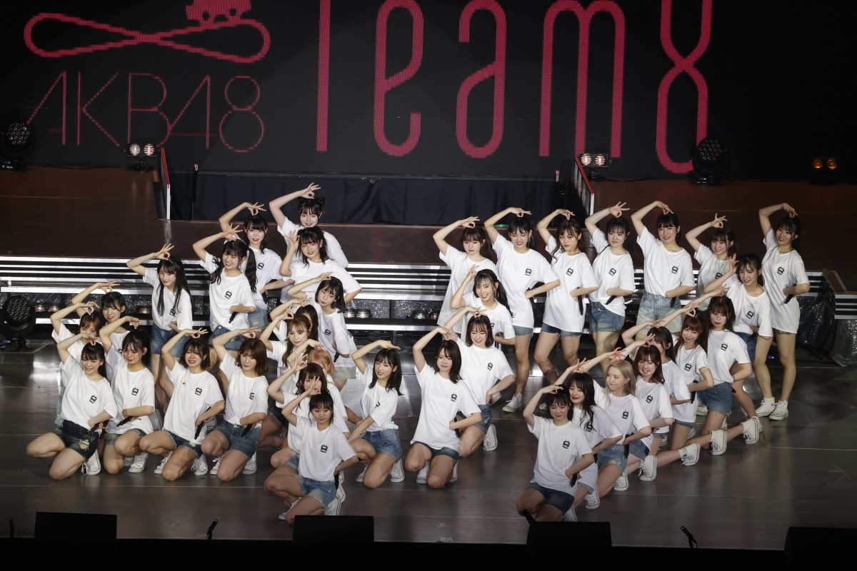 AKB48 チーム8   IZ*ONE 生写真　ポストカード　本田仁美　コンプ IZ*ONE 本田仁美 Colorful Ver. 生写真 4種コンプ AKB48 主婦と