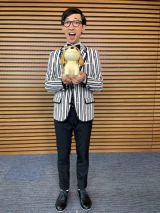 �f���D���|�l�E��������A�w�X�^���h�E�o�C�E�~�[�x�M�� �D���ȃV�[���́u�X�̒��ł݂�Ȃŕ����΁v 