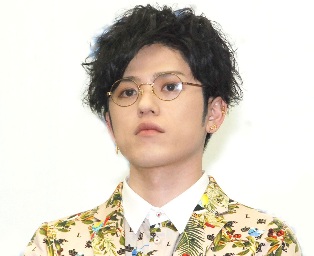 AAA末吉秀太、金髪にイメチェン「女子より女子」「誰？」「美人すぎん!?」 | ORICON NEWS