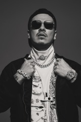 AK-69�A4th�A���o���wThe Race�x�����[�X�@�����݂ȁ��_ellow Bucks��Q���A�e�B�U�[�����J 