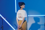 YOASOBIとユニクロのグラフィックTシャツブランド「UT」がコラボレーションした「YOASOBI UT」 