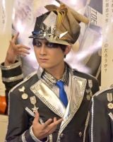 7ORDER�E���J�d��A����ŐV���n�@���o�Ƃ��^���u���ɓ��̉�]�������v 