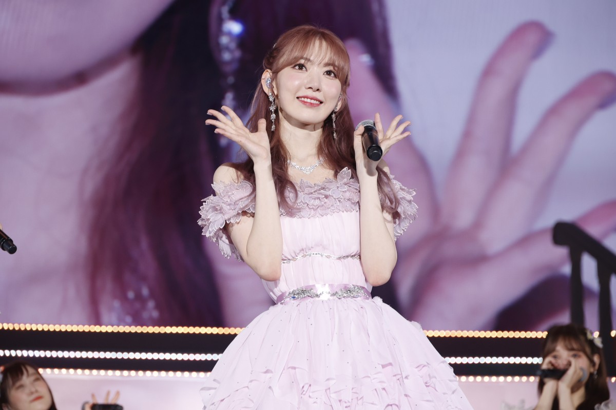 宮脇咲良 Bouquet コンサート撮って出し記念生写真 宮脇咲良 HKT48 卒業コンサート ～Bouquet～【DVD】 | HKT48