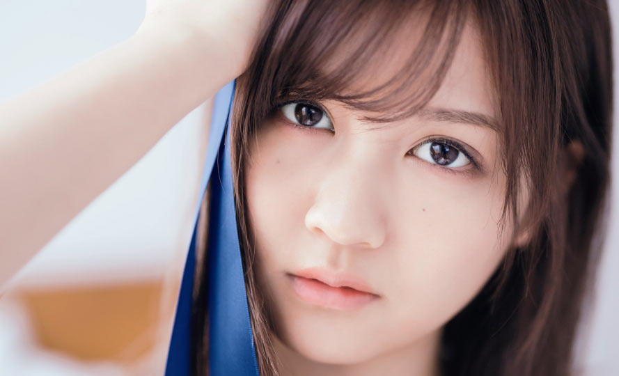 乃木坂46・中村麗乃、透明感あふれる美肌披露 「一歩引いて