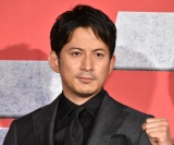 ���c�y��A�i�H�ɖ����w���Ɍ��t����u�Y�݂Ȃ���i�ނ̂�������O�v 