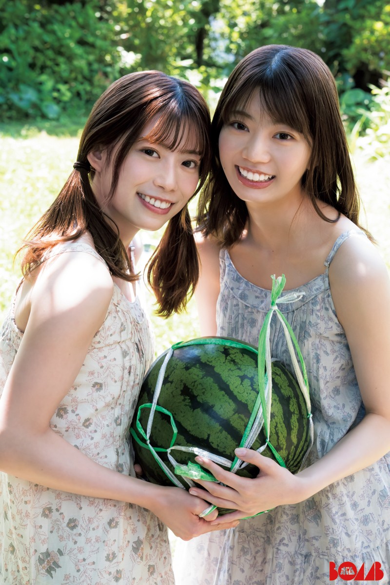 日向坂46高本彩花＆東村芽依、爽やかワンピ＆浴衣で夏満喫 『BOMB』ペア表紙【独占カットあり】 | ORICON NEWS