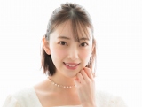 島崎遥香 ミニスカ足組ショット 男を悩殺する美脚 ちょいどや顔可愛い Oricon News