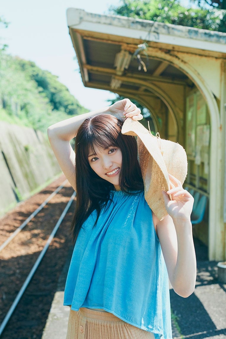 画像・写真 | 松村沙友理、乃木坂46卒業記念写真集1位 かわいいと色っぽい2パターンのランジェリーカットも【オリコンランキング】 3枚目 |  ORICON NEWS