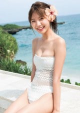 最強スマイルヒロイン”川津明日香『ヤンジャン』初表紙 宮古島でスレンダーBODY披露 | ORICON NEWS