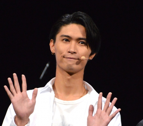 橋本良亮 公式写真④ 橋本良亮】オリジナルフォトセット | ファミクラストア オンライン