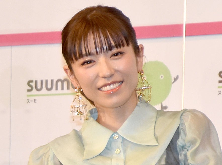 若槻千夏“シルバーヘア”の5年前「クソギャル」写真公開「全然違う」「時代ですね笑笑」 | ORICON NEWS