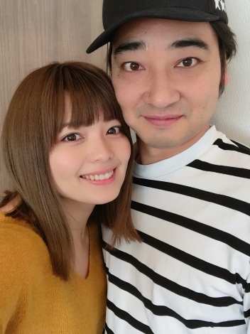 結婚を発表したジャングルポケット・斉藤慎二（右）と瀬戸サオリ（写真は瀬戸のブログより） 