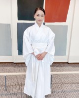 ���S�ށA�ޏ��̂悤�Ȕ��юp���I�@�u�_�X�������p�v�u�����߂���I�v�Ɛ�^ 