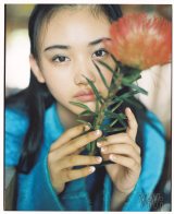 櫻坂46山崎天、激レアな“三変化”披露 5歳の「ちび天」写真も公開