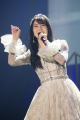 NMB48、最後の1期生・白間美瑠が卒コンで“指きり”「挑戦し続ける