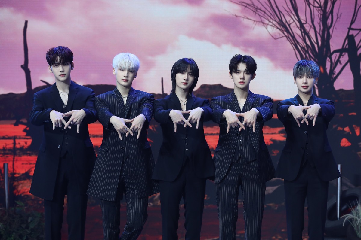 TOMORROW X TOGETHER、初のファンソングは「MOAとの道のりを表現