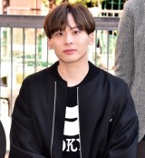 Da-iCE�E�H����P�A�V�^�R���i���� �a�c�D�ɑ����ăO���[�v2�l�ځA�ق��̃����o�[��PCR�A�� 