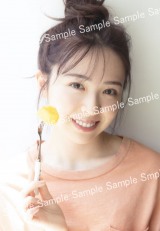 乃木坂46渡辺みり愛、きらめく美肌あらわに… 透明感あふれる“癒やし