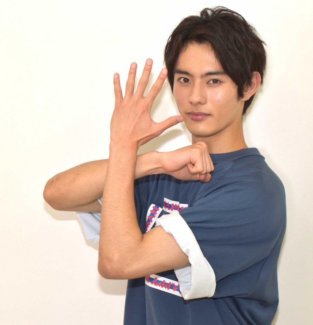 画像・写真 | 『仮面ライダーリバイス』前田拳太郎、50周年記念作品に