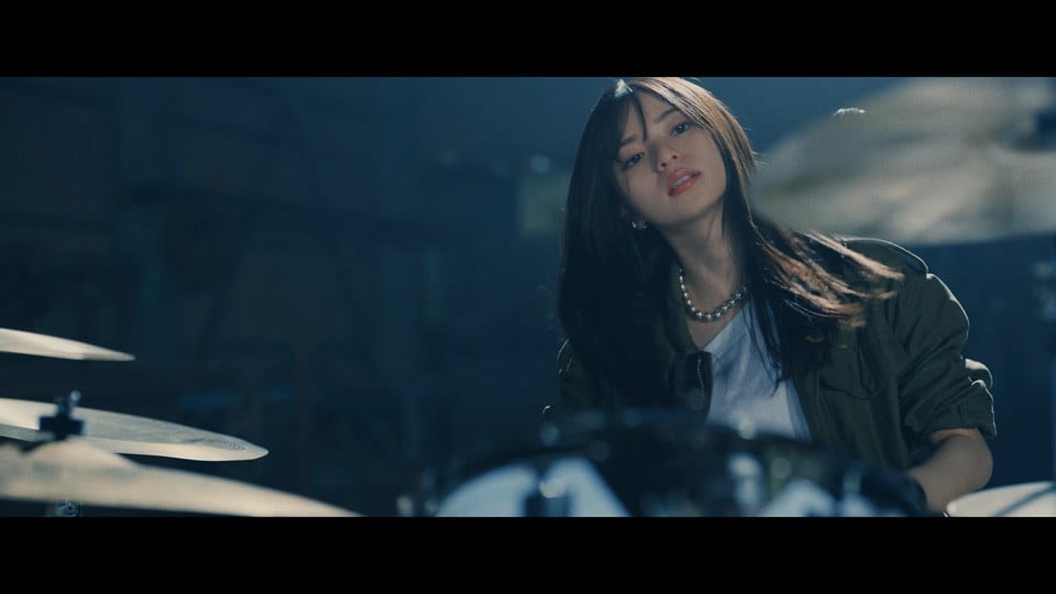 乃木坂46、乃木團以来のバンド編成MV公開 齋藤飛鳥はドラムを