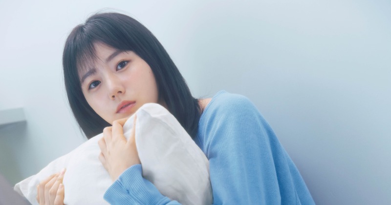 STU48瀧野由美子、輝くような圧巻美脚で魅了 写真集ポストカード画像が