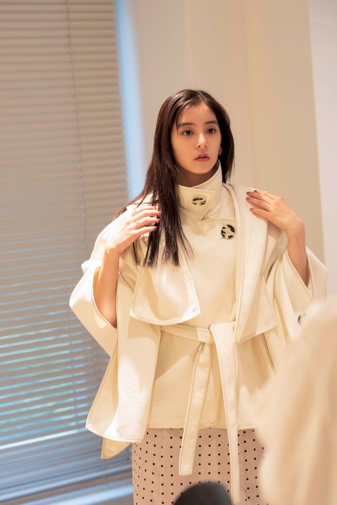 【最終】30800円　クラネ CLANE サイドリボンポンチョ　新木優子さん着用 最終】 クラネ CLANE サイドリボンポンチョ 新木優子さん着用