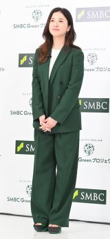 �g���R���q�A�gSMBC�h�J���[�̗΂̃X�[�c�œo��u�ꐶ�����T���Ă����������v 