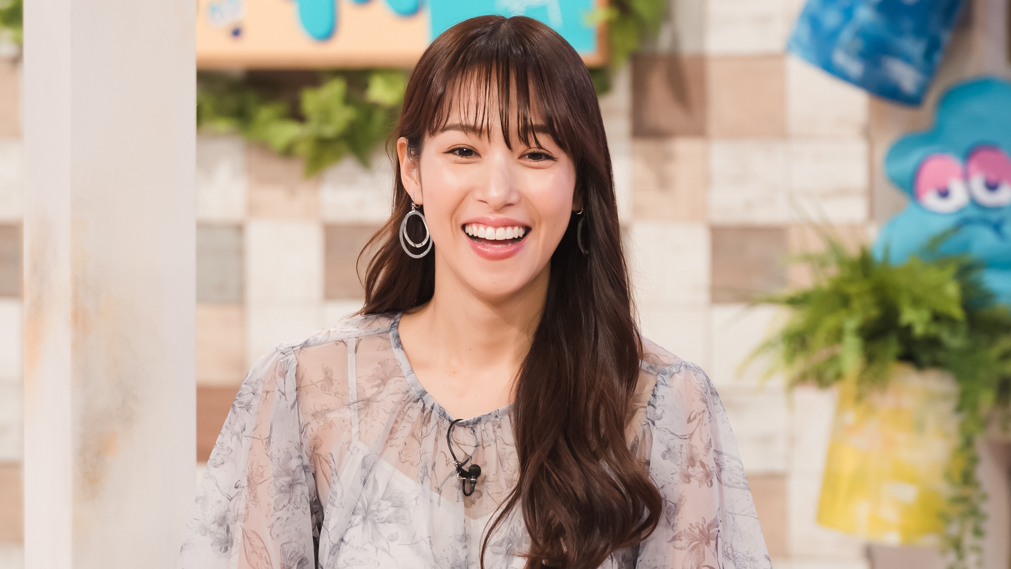 鷲見玲奈、“鼻にコイン詰め”で体張る？ アインシュタイン稲田はJO1メイクで別人に | オリコンニュース（ORICON NEWS）