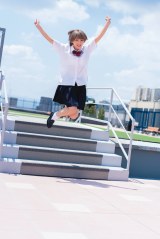 �Ώ����V�G���ʐ^�W�wignis�x��z��(C)������/�T��FLASH �ʐ^���I�R�G�� 