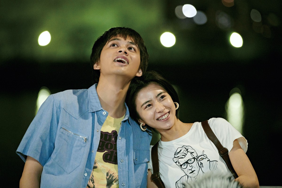 北村匠海×黒島結菜『明け方の若者たち』予告編 主題歌はマカロニ