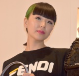 ���c�䂤�P�A��E���c���R�I�Ɩ����V���b�g�u��������Ŕ��l�e�q�v�u�f�G�Ȏʐ^�v 