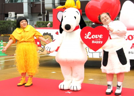 䂢PiEj̎pɔ΂Xk[s[ijƃIJiijiCjORICON NewS inc.iCj2021 Peanuts 