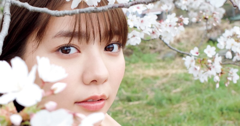 仮面ライダー セイバー』ヒロイン・川津明日香「写真集」2位