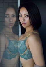 �w�ň��x�o���E���舻���A���A��2�e�O���r�A�Łg��l�̐F�C�h 