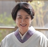 �y�J���J���G�����o�f�B�z���c�����A�H���V�[���́u�{���ɂ����������A�Ƒ��̂悤�v 