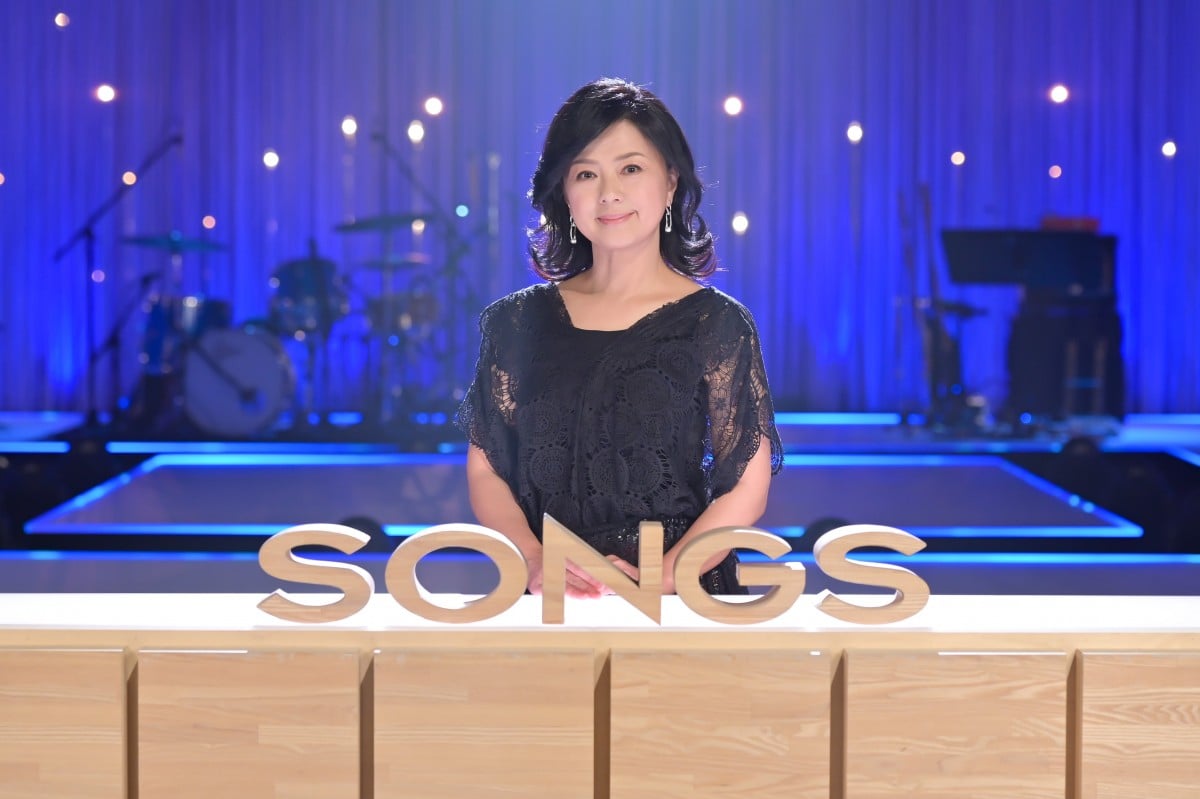 薬師丸ひろ子、意外すぎる交友関係が明らかに 『SONGS』で歌手活動40周年記念メドレー | ORICON NEWS