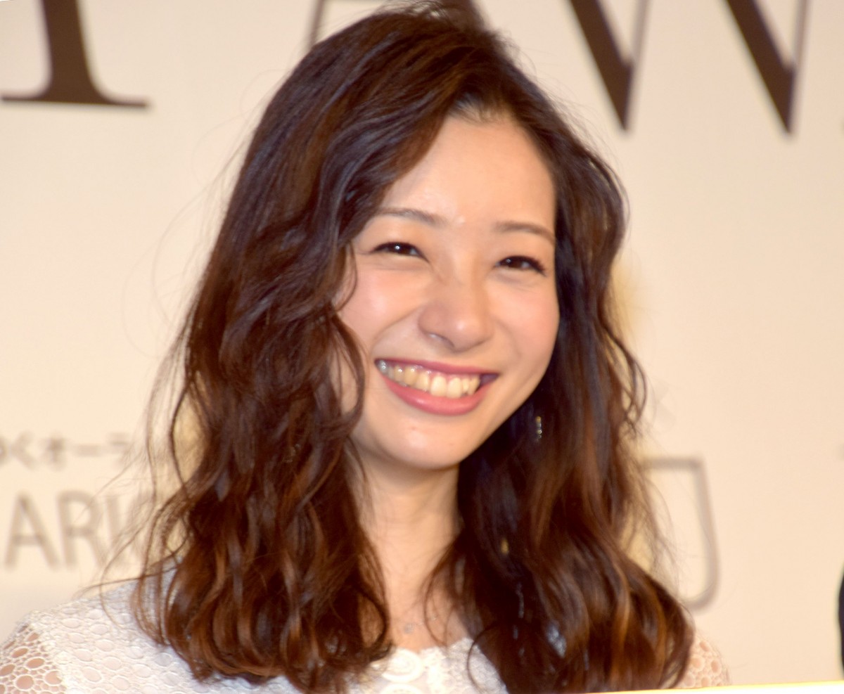 足立梨花　高画質 画像・写真 | 足立梨花「あれから14年」記念日に笑顔で決意 応援コメントも続々 3枚目 | ORICON NEWS