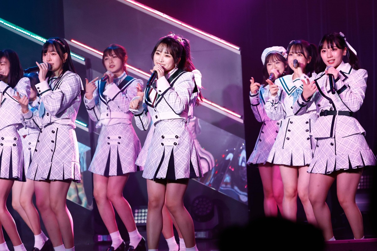 HKT48 劇場10周年公演に中西智代梨＆谷真理佳サプライズ登場 3年ぶり