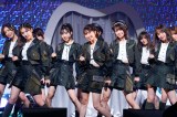 M2「ゼロサム太陽」=『MXまつり横山由依卒業コンサート 〜深夜バスに乗って〜 supported by 17LIVE』より(C)AKB48 