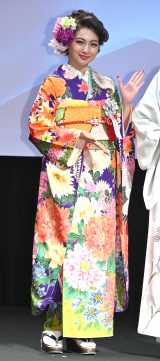 wUniversal Kimono Awardxɓoꂵ䂫ۂ (C)ORICON NewS inc. 